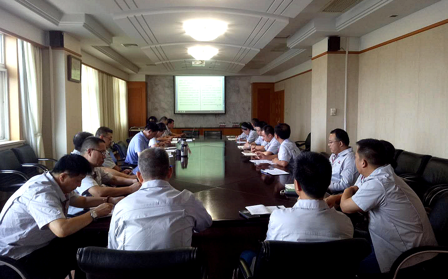 1597799905346922.jpeg 八屆十四次職工代表聯(lián)席會(huì).jpg